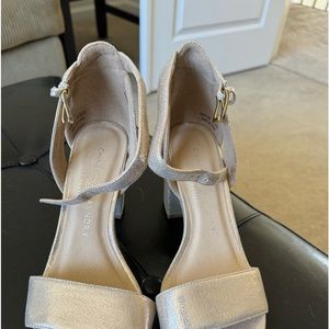 Platform gold metallic sandals